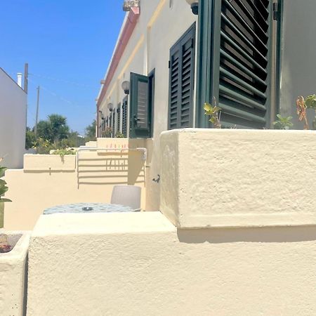 La Rondine Bed And Breakfast Uggiano La Chiesa Luaran gambar