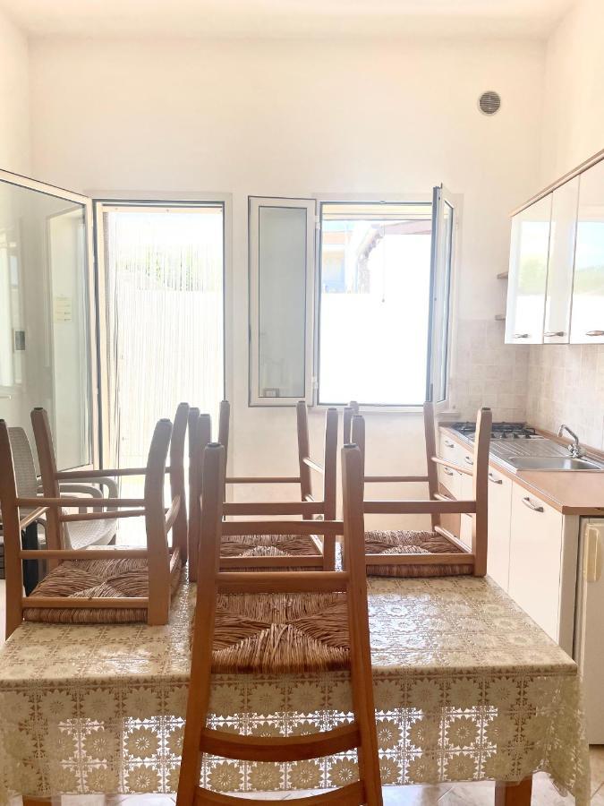 La Rondine Bed And Breakfast Uggiano La Chiesa Luaran gambar